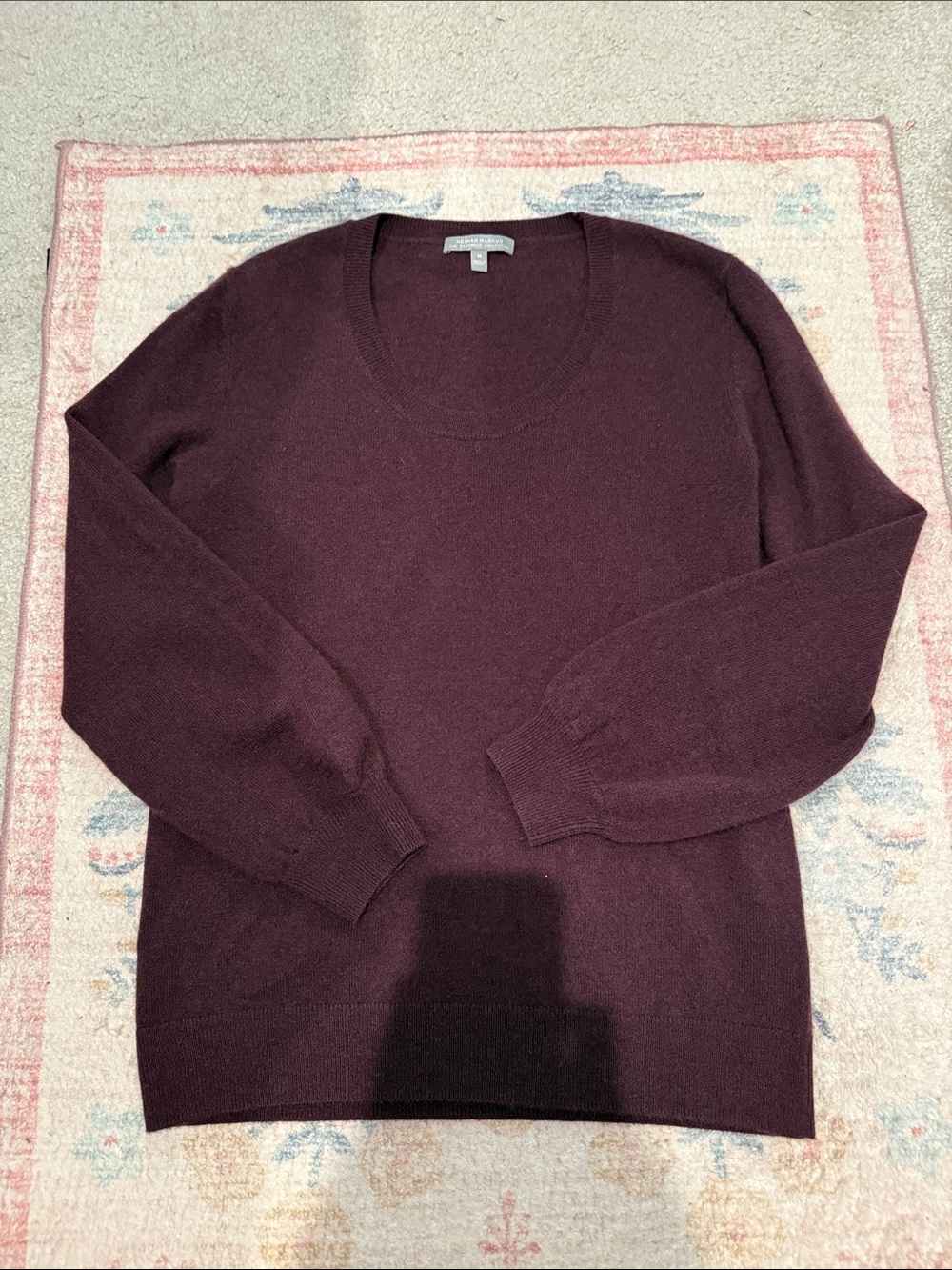 Neiman Marcus 100% cashmere scoop neck sweater